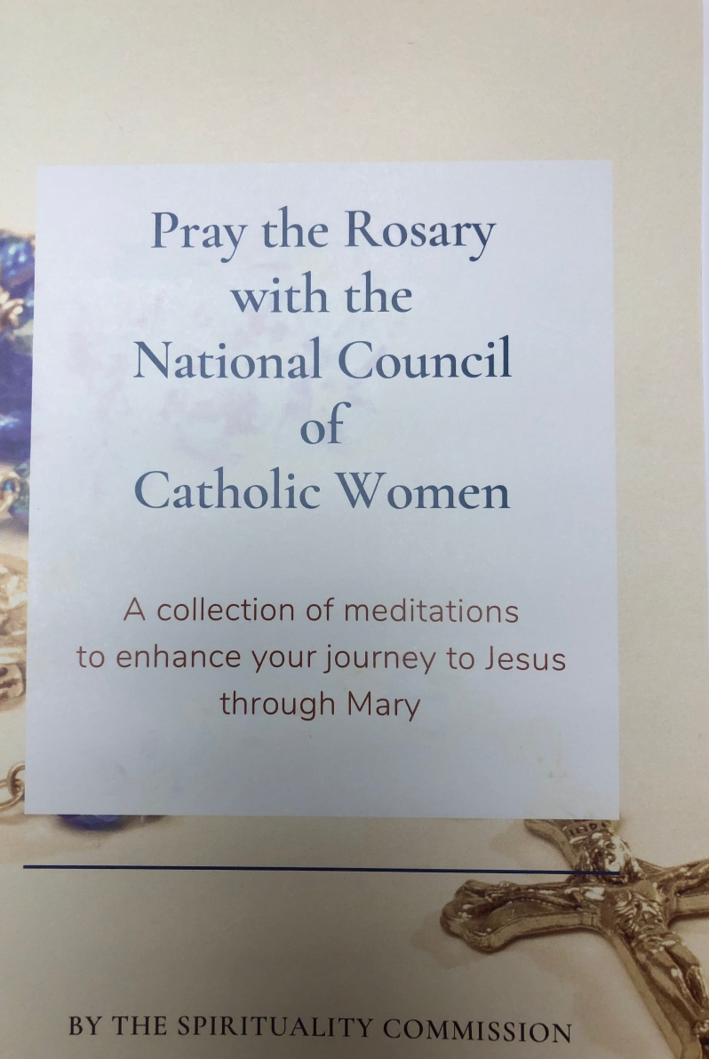 Pray the Rosary: A Collection of Meditations
